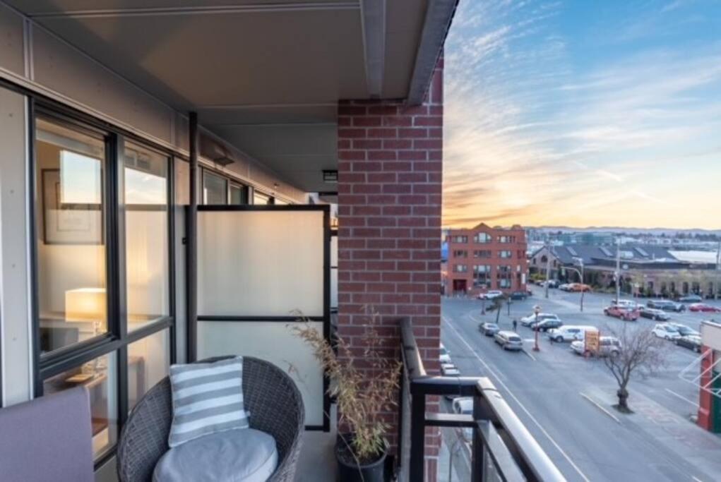 Elegance At The Union Apartment Victoria Exterior foto